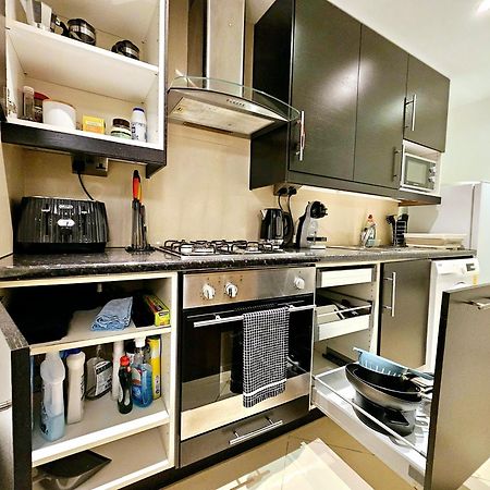 Modern Hyde Park Home With Private Entrance & Private Back Patio Near Bayswater & Paddington Stations London Ngoại thất bức ảnh