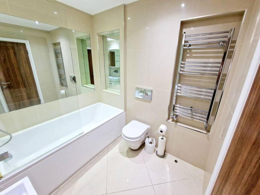 Modern Hyde Park Home With Private Entrance & Private Back Patio Near Bayswater & Paddington Stations London Ngoại thất bức ảnh